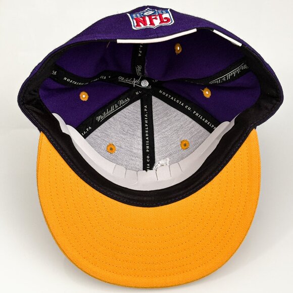 Mitchell & Ness Minnesota Vikings 2 Tone Fitted Hat Cap NFL 7 1/4 - Picture 6 of 9